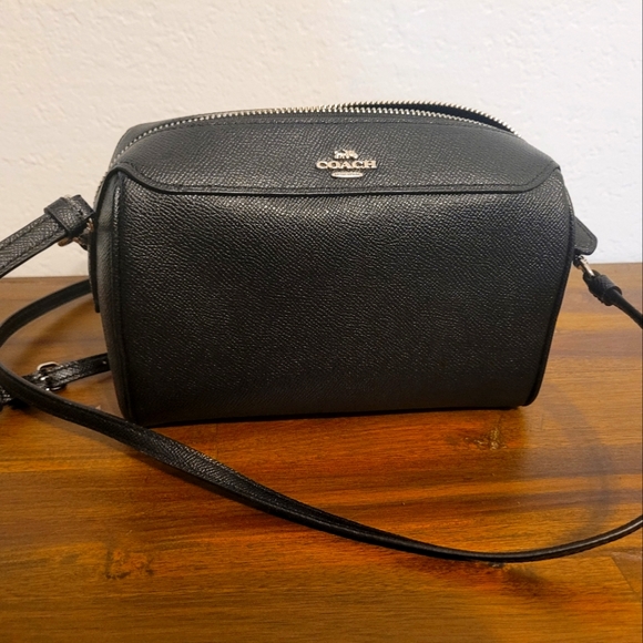 Coach Bennet Satchel Crossbody Black - Picture 1 of 4